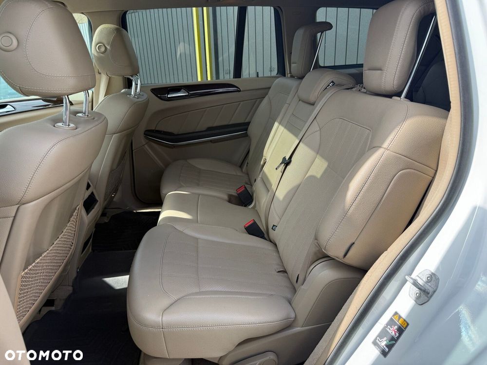 Mercedes-Benz GL - 10