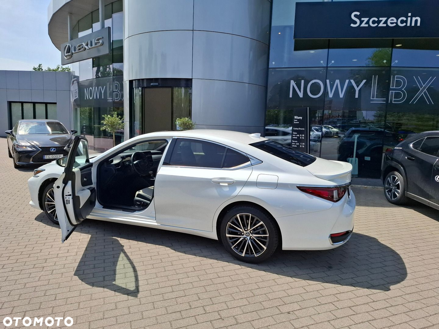 Lexus ES - 10
