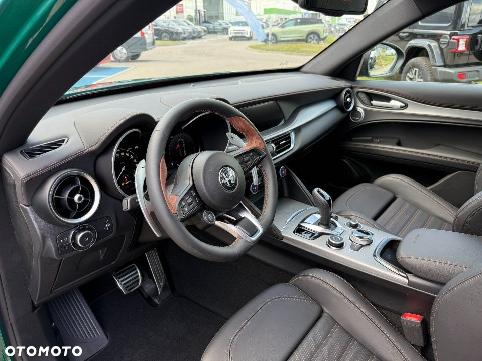 Alfa Romeo Stelvio - 5