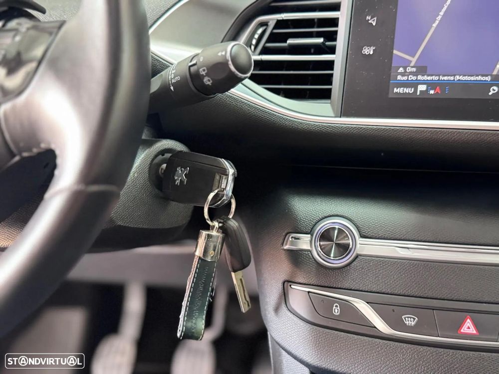 Peugeot 308 SW 1.5 BlueHDi Style - 19