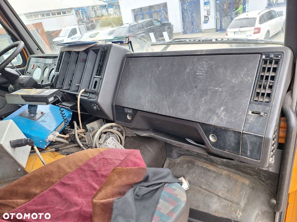 Versalift 1824 4X4 + Kropice + Sypač - 24