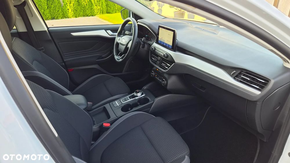 Ford Focus 1.5 EcoBlue Start-Stopp-System TITANIUM DESIGN - 10