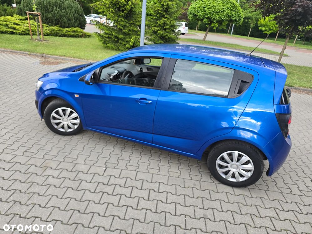 Chevrolet Aveo 1.3 D LTZ - 25