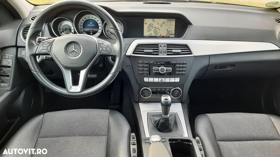 Mercedes-Benz C 220 CDI BlueEFFICIENCY T-modell - 5