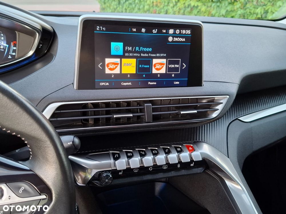 Peugeot 3008 1.5 BlueHDi Active S&S - 19