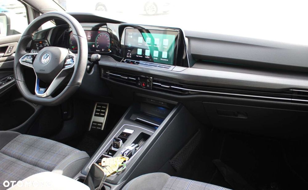 Volkswagen Golf - 18