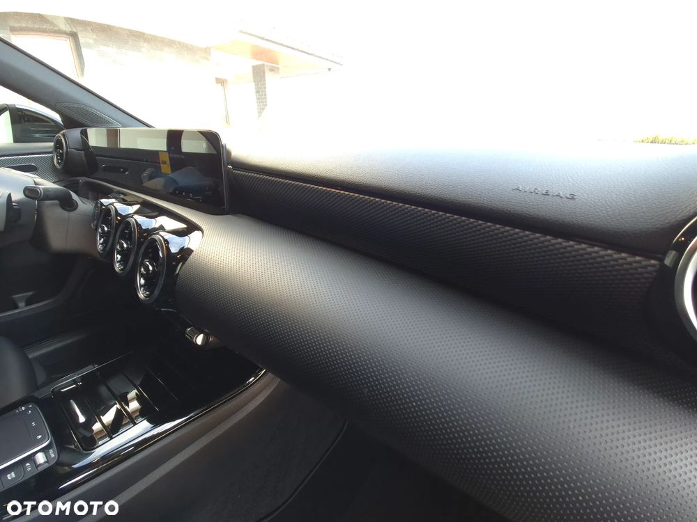 Mercedes-Benz Klasa A 200 d Edycja specjalna 8G-DCT - 23