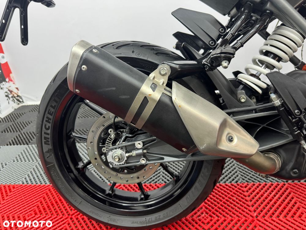 KTM Duke - 17