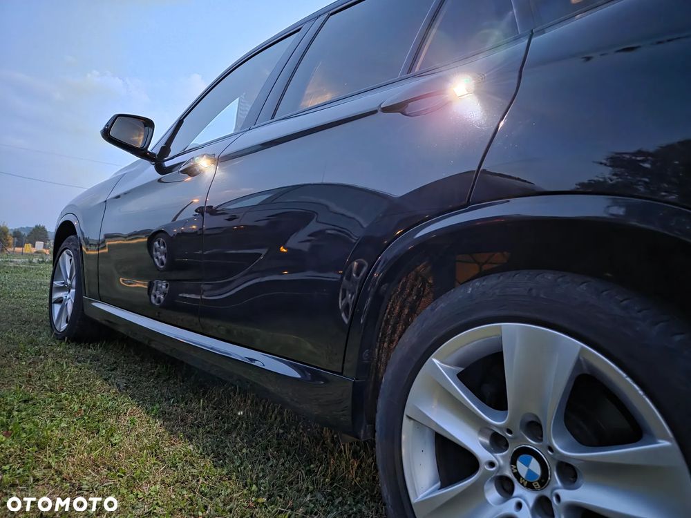 BMW X1 xDrive18d Sport Line - 38