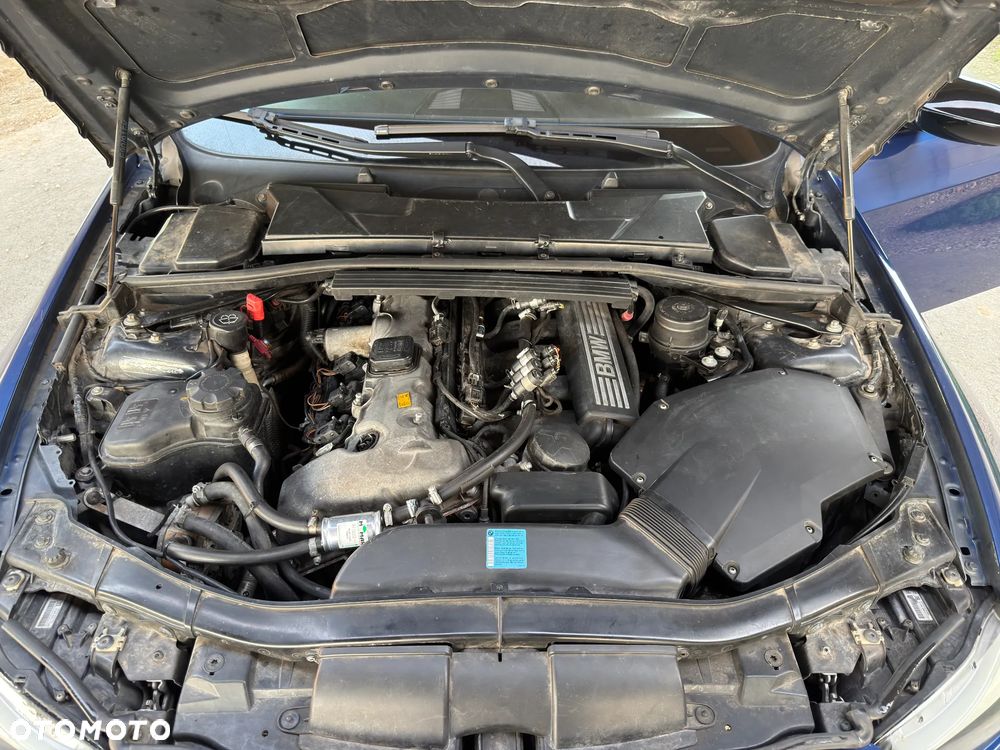 BMW Seria 3 325i - 13