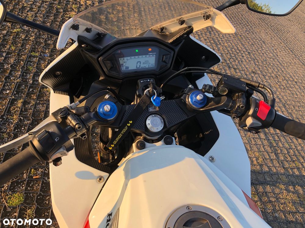 Honda CBR - 7