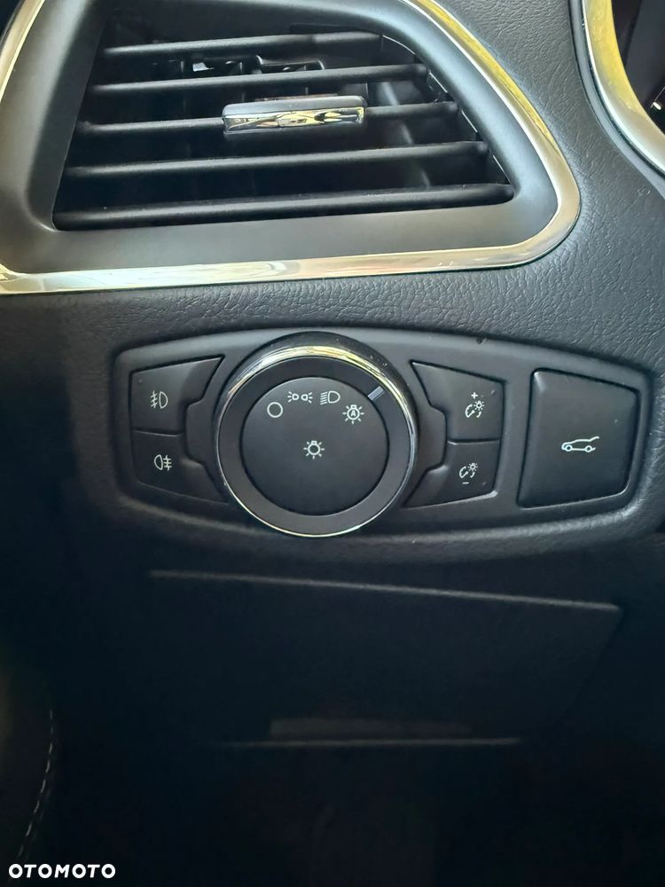Ford S-Max - 34