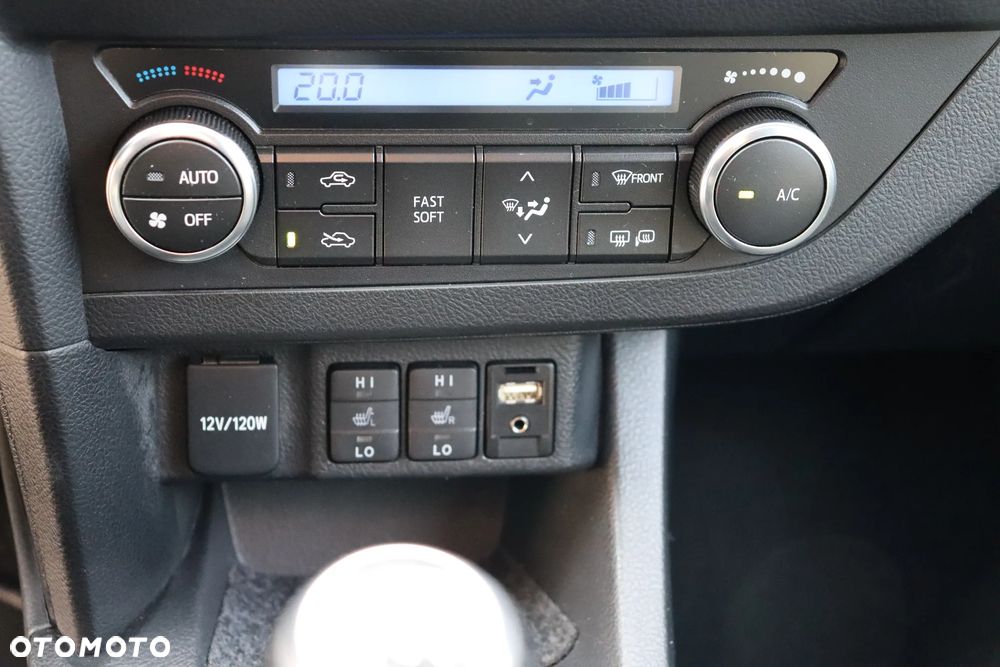 Toyota Auris - 20