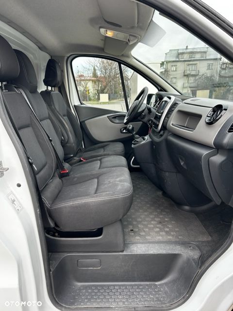 Renault Trafic - 15