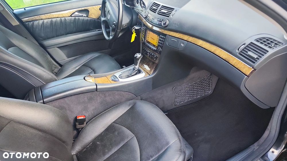 Mercedes-Benz Klasa E 350 4-Matic Avantgarde - 33