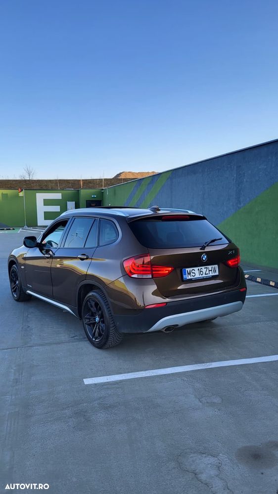 BMW X1 xDrive20d - 4