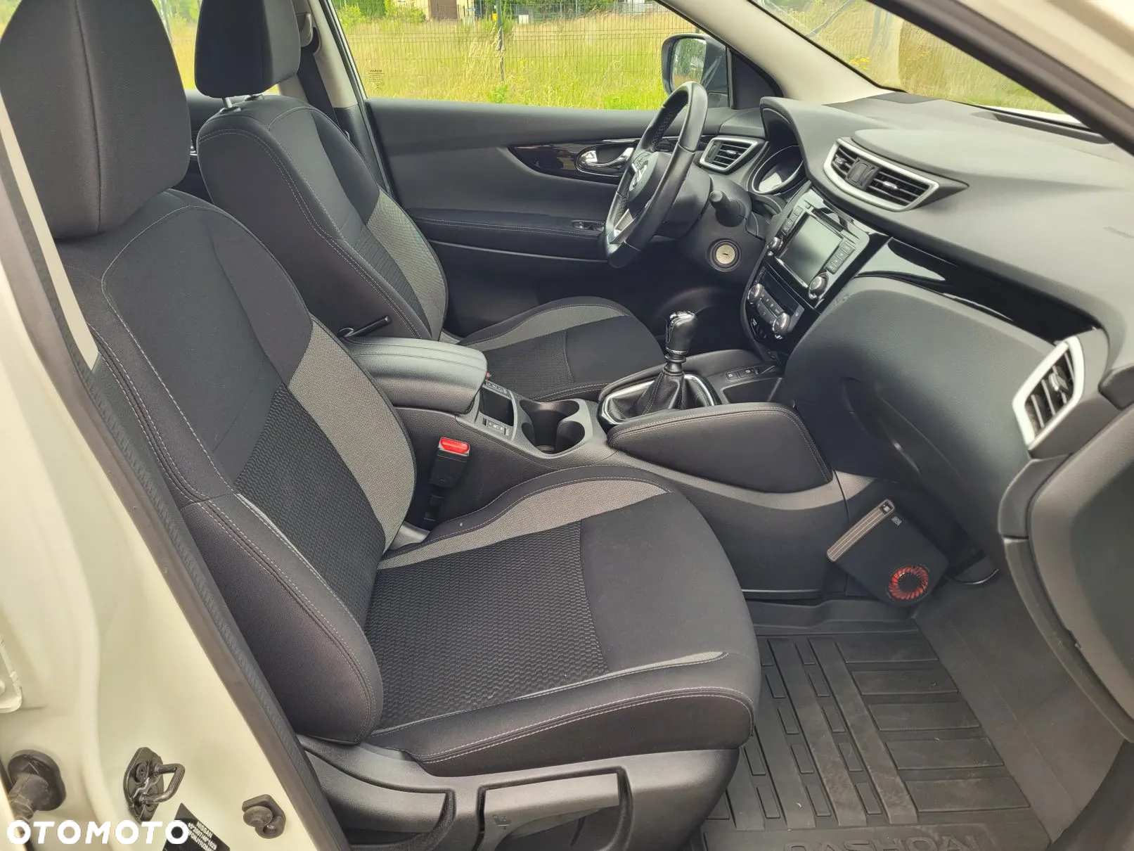 Nissan Qashqai 1.7 dCi 4x4 Tekna - 14