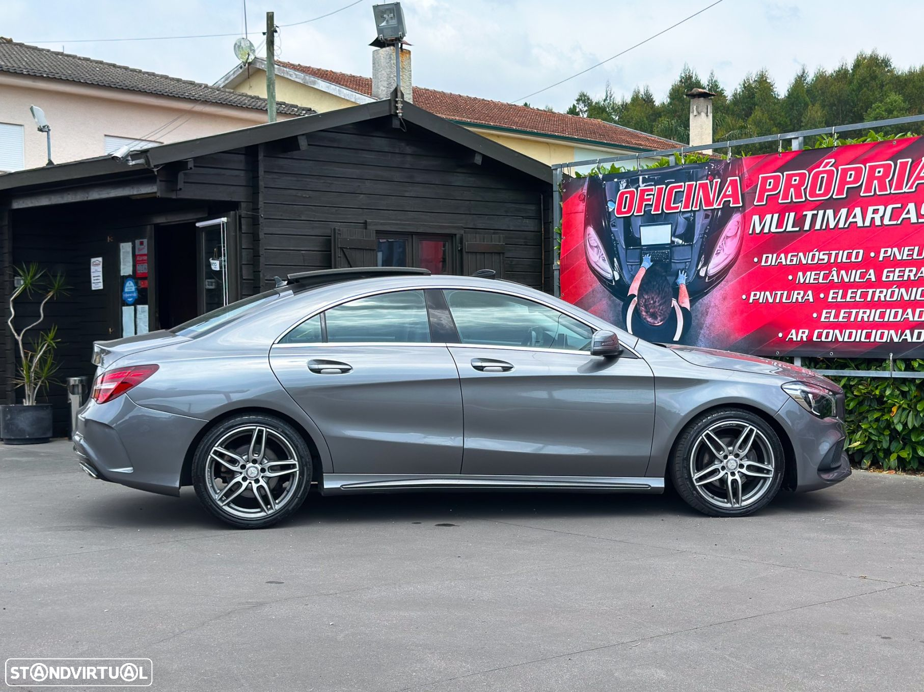 Mercedes-Benz CLA 180 - 9