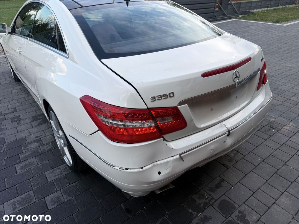 Mercedes-Benz Klasa E 300 BlueEFFICIENCY 7G-TRONIC Avantgarde - 6