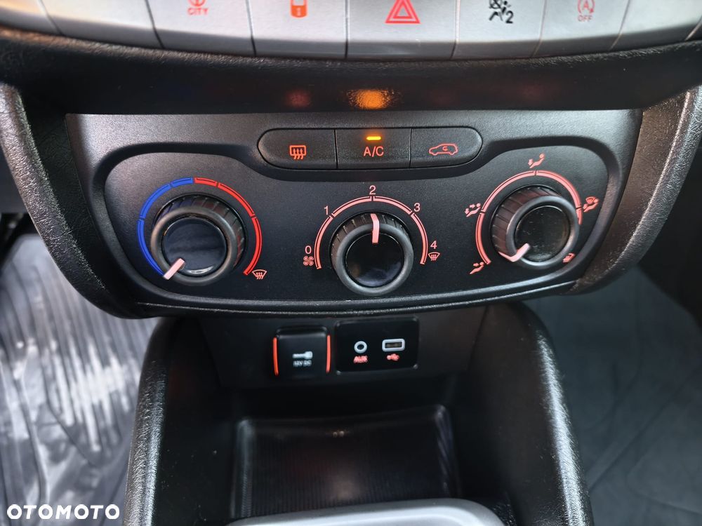 Fiat Tipo 1.4 T-Jet 16v Easy - 25
