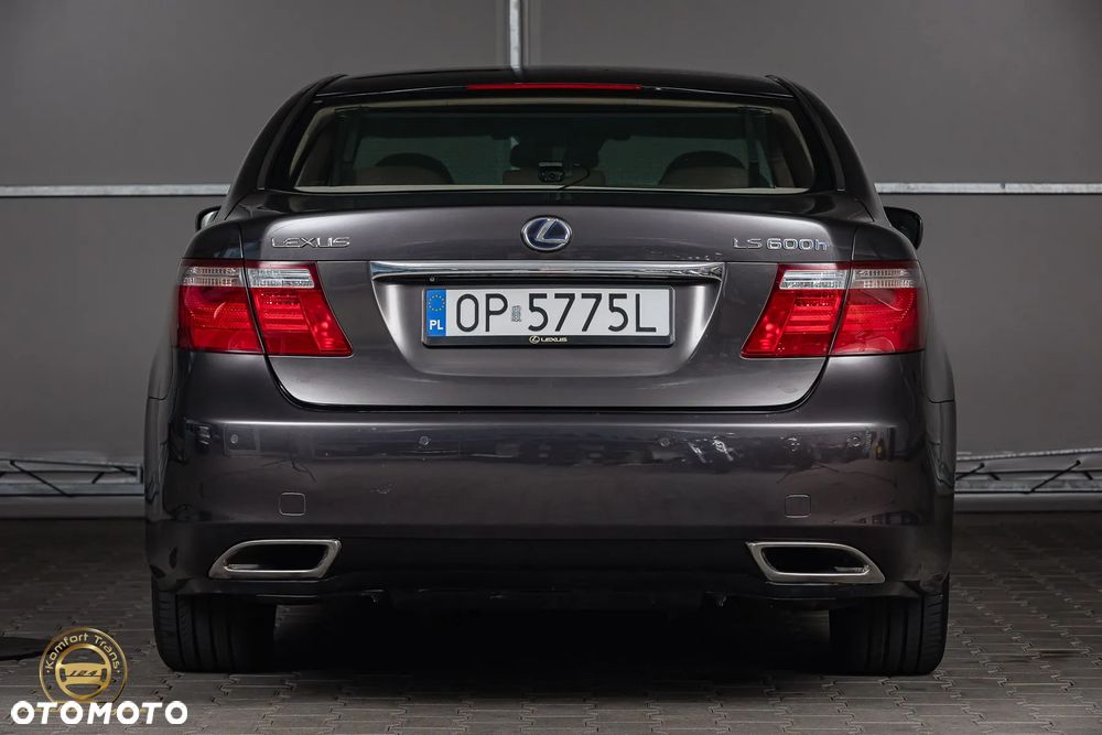 Lexus LS 600h Superior - 12