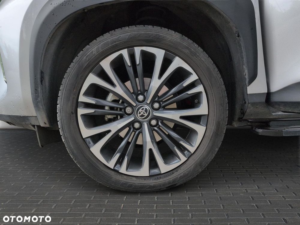 Toyota Yaris Cross - 19