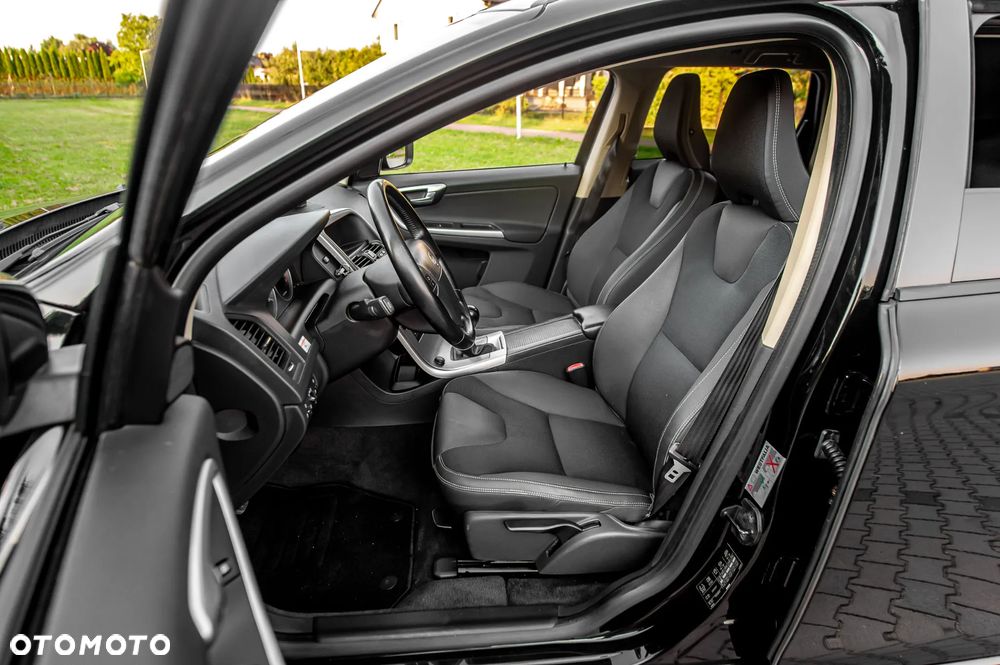 Volvo XC 60 D5 AWD Summum - 6