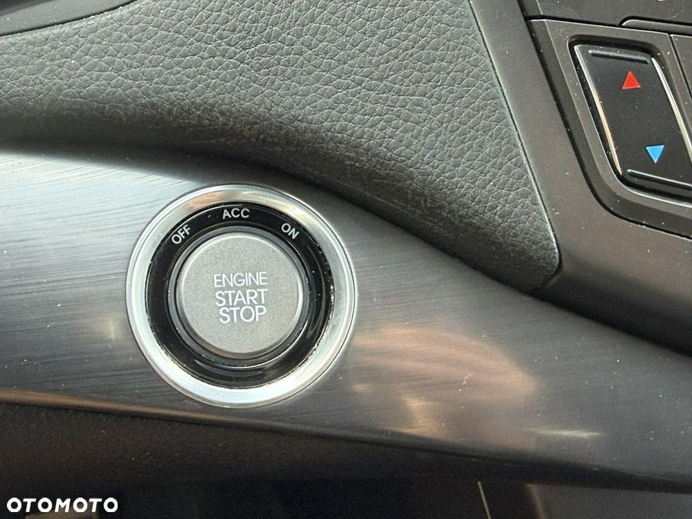 Hyundai i40 Kombi 1.7 CRDi Premium - 19