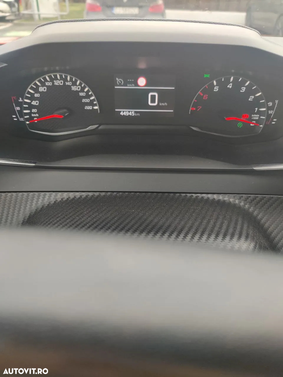 Peugeot 2008 1.2 L PureTech STT Active - 8
