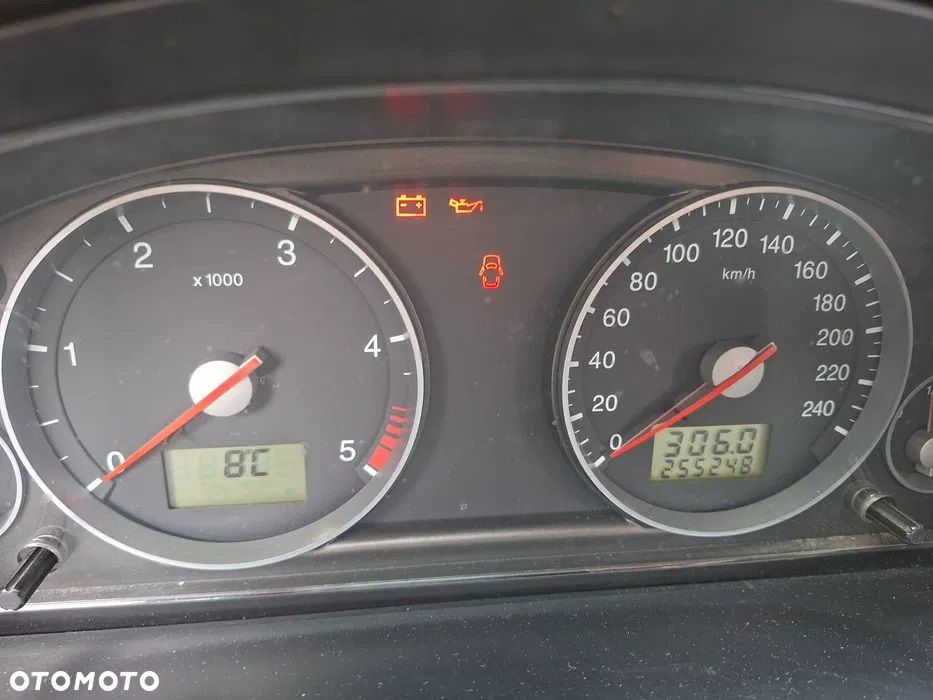 Ford Mondeo 2.0 TDCI Ghia - 4