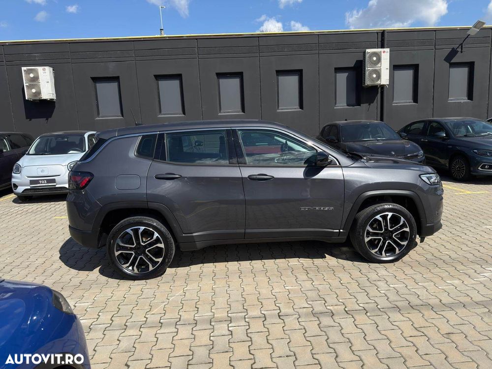 JEEP Compass 2024 — imagine 9