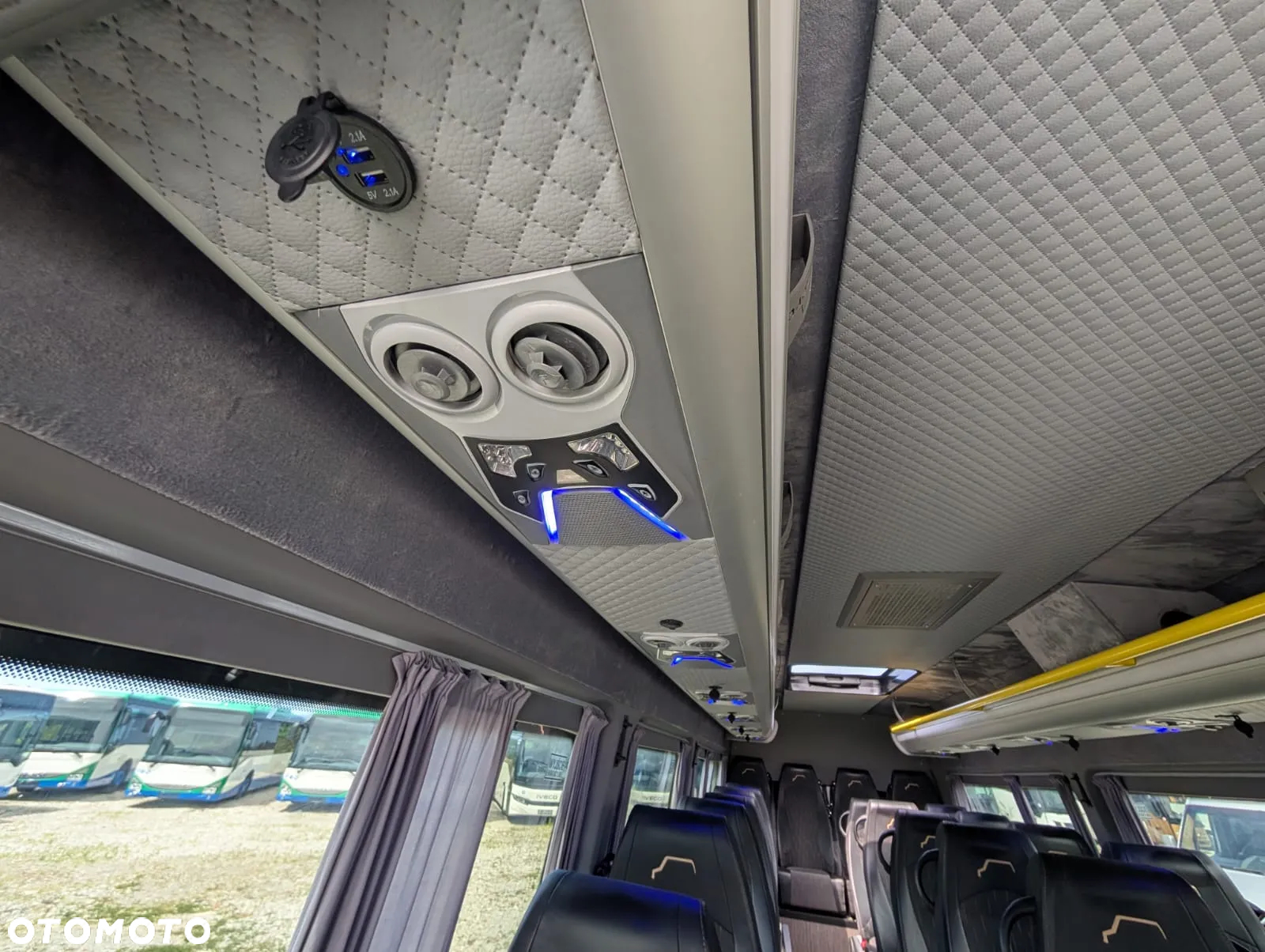 Mercedes-Benz Sprinter 517 - 19