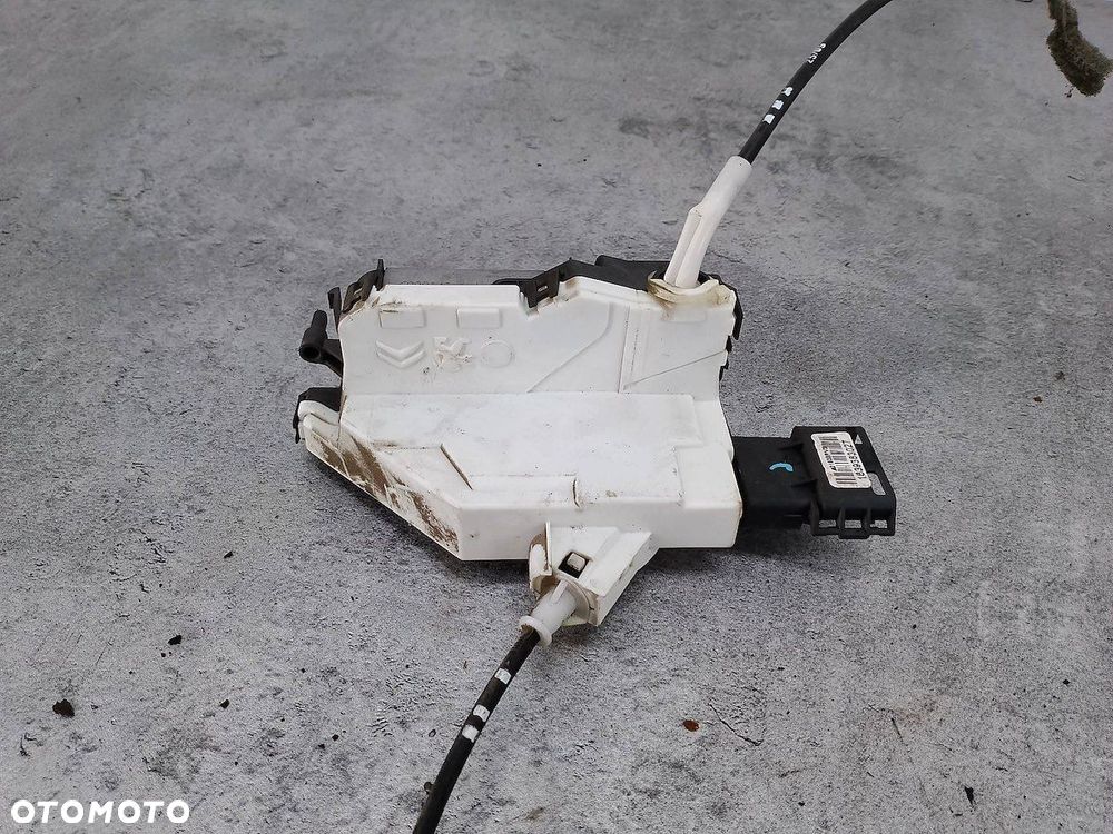 ZAMEK DRZWI PRZESUWNYCH LEWYCH CITROEN BERLINGO II 9632100677  PSA828421 - 6