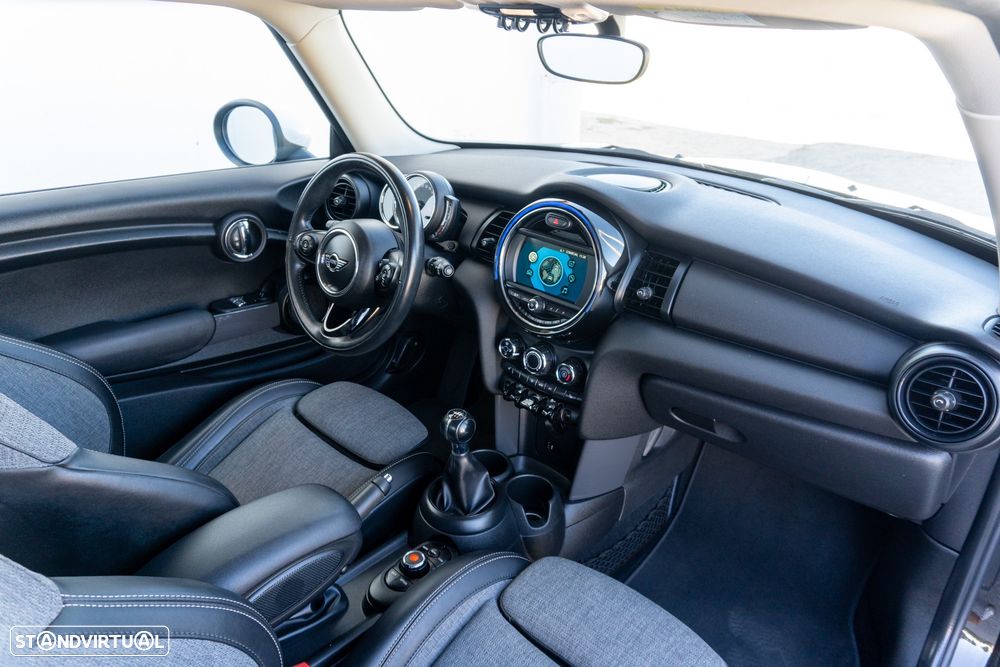 MINI 3 Portas One D - 20