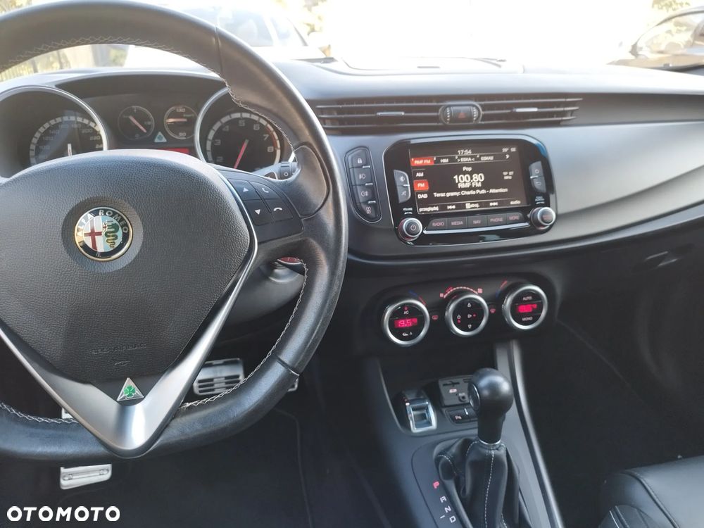 Alfa Romeo Giulietta 1750 TBi QV TCT - 24