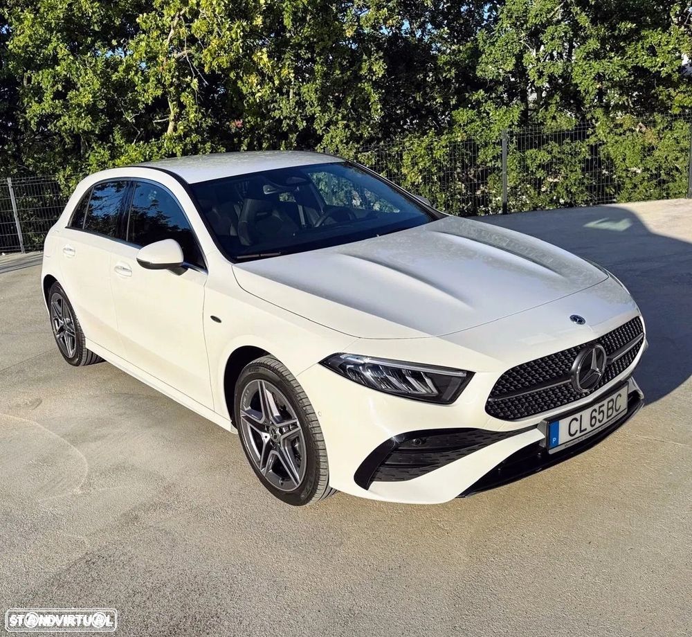 Mercedes-Benz A 250 e 8G-DCT AMG Line - 2