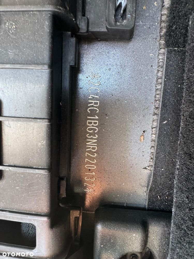 Chrysler Pacifica - 22