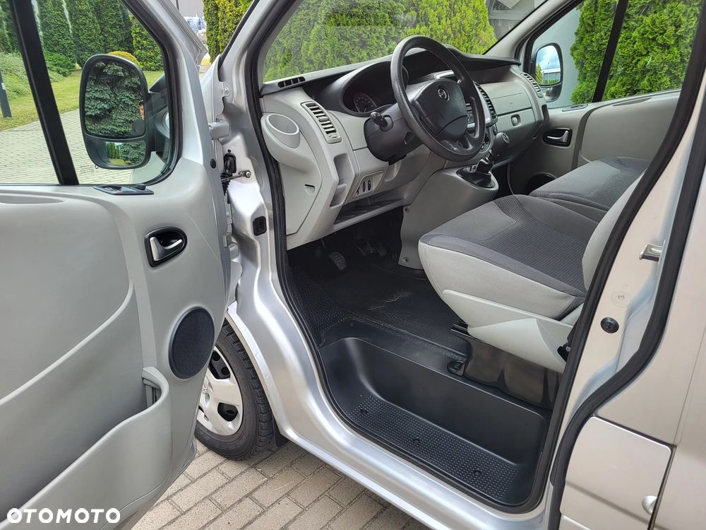 Opel Vivaro - 16