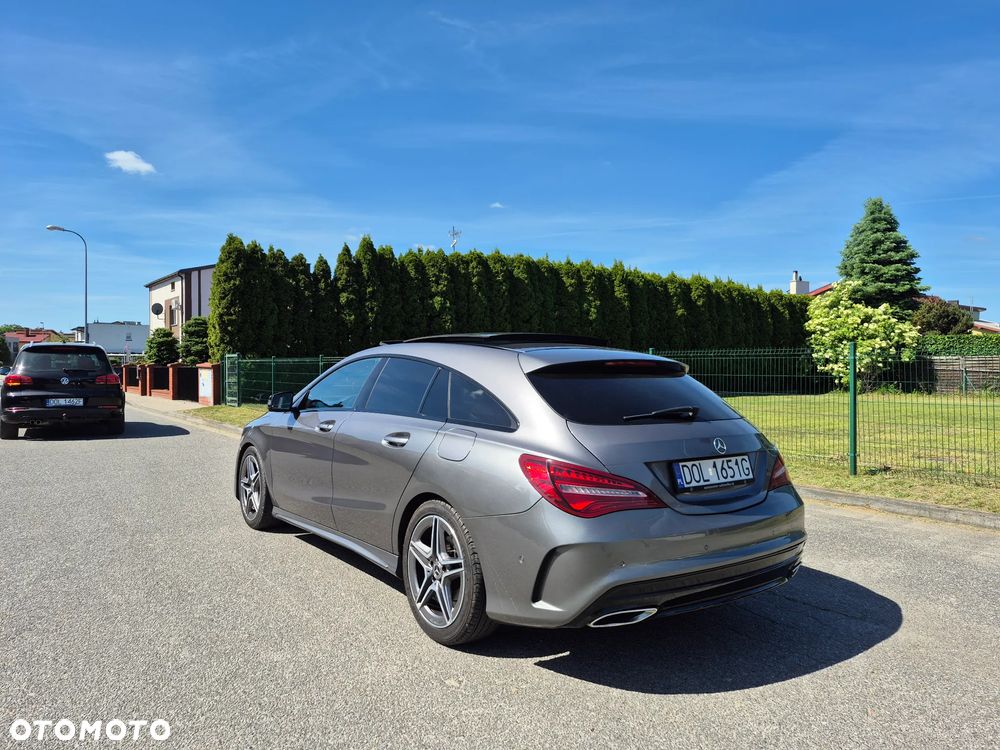 Mercedes-Benz CLA 200 7G-DCT AMG Line - 35