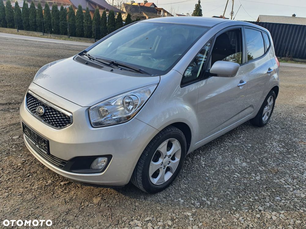 Kia Venga 1.6 CRDi 128 Dream Team Edition - 2