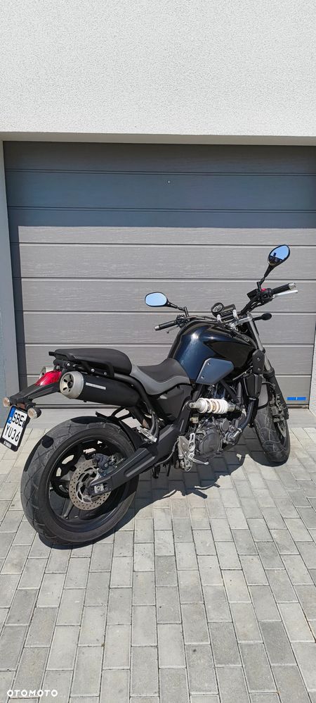 Yamaha MT - 3
