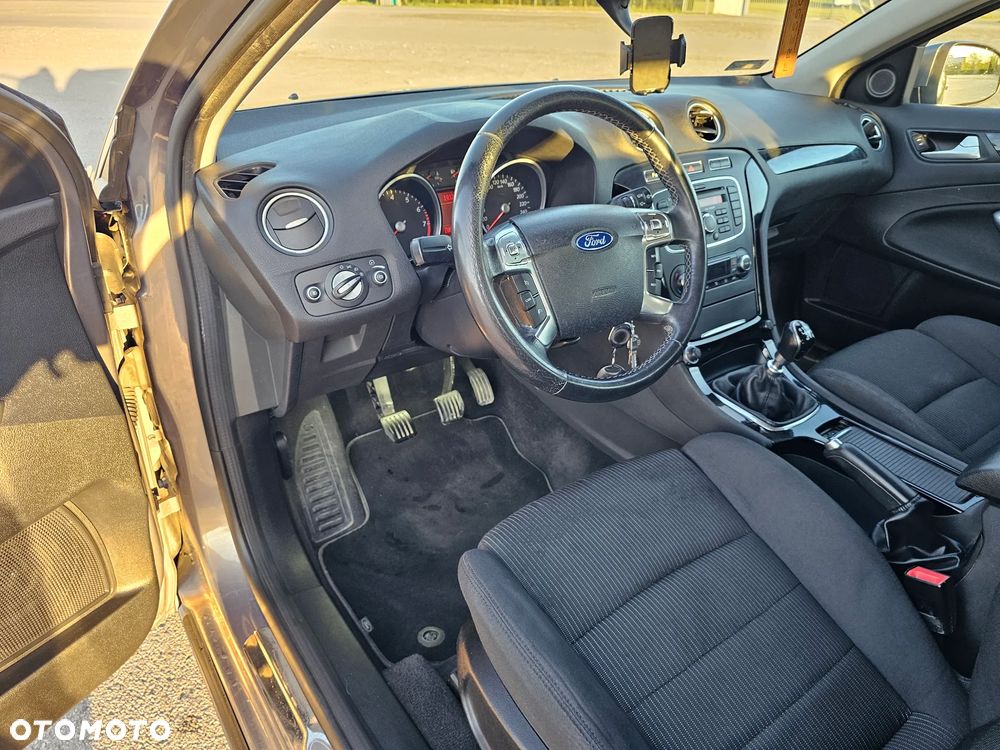 Ford Mondeo 1.6 T Titanium - 13