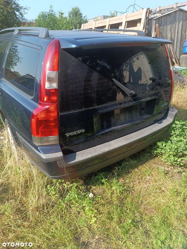 KLAPA TYŁ TYLNA BAGAŻNIKA SPOILER LOTKA VOLVO V70 II 417-26 Zderzak Tylny Poszycie Błotnik Ćwiartka Próg Progi - 1