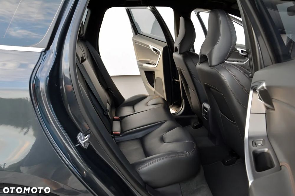 Volvo XC 60 D4 Geartronic Summum - 26