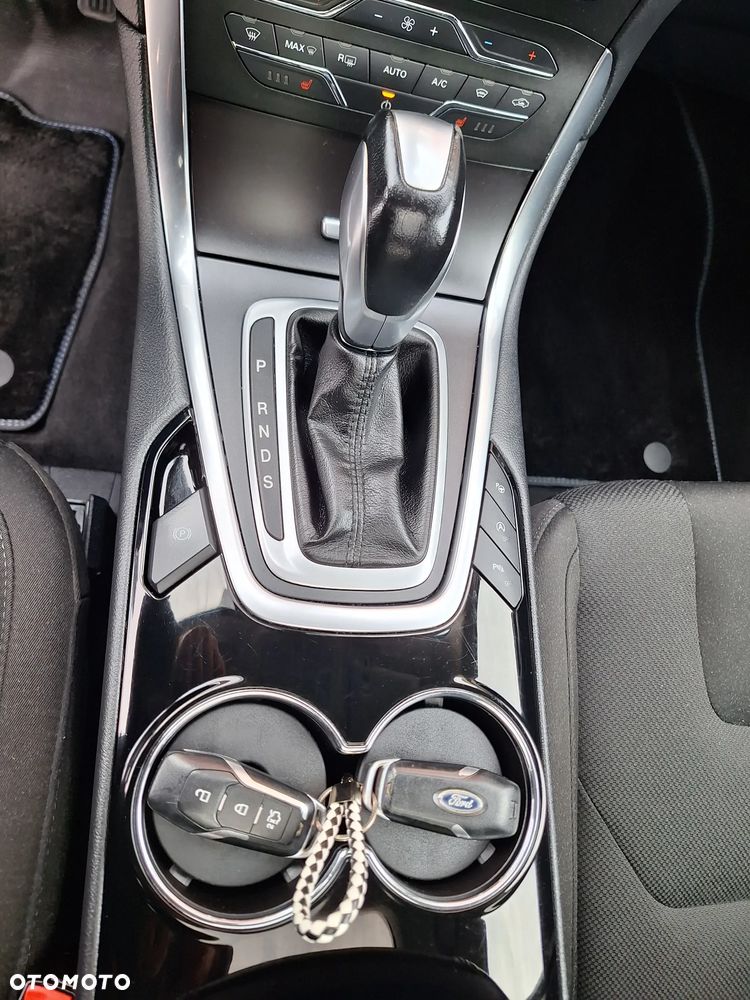 Ford S-Max - 20