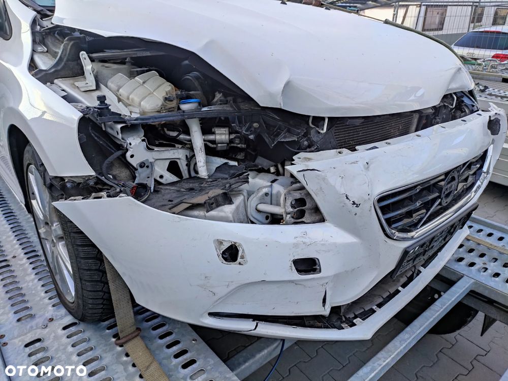 Volvo V40 D3 Kinetic - 12