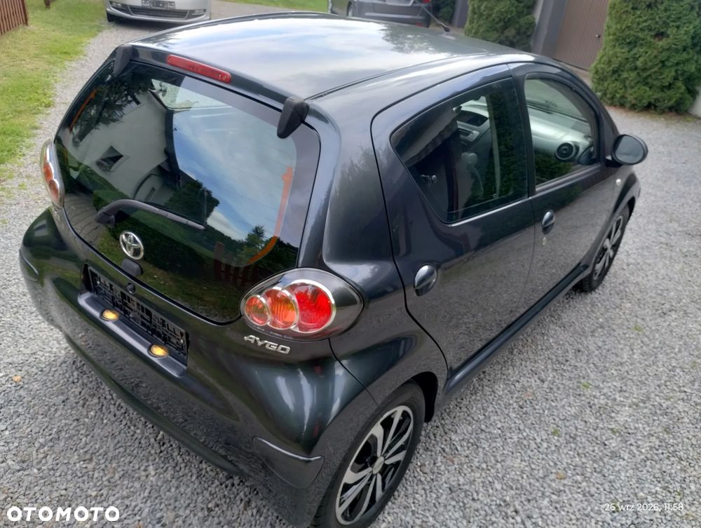 Toyota Aygo - 16