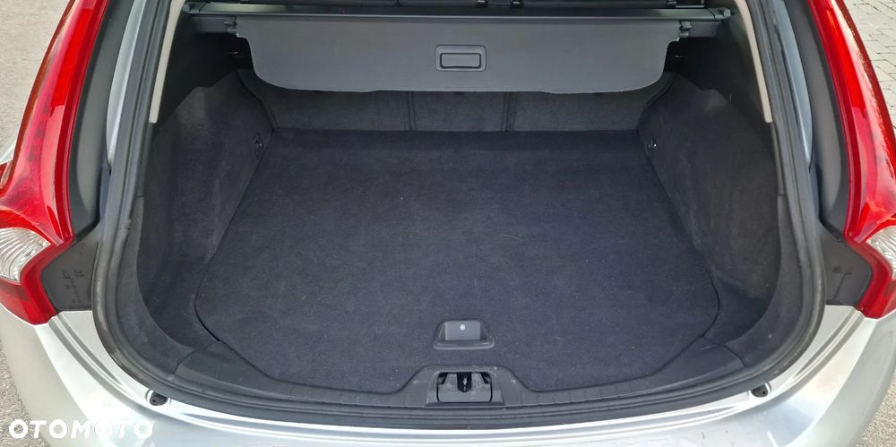 Volvo V60 D2 Drive-E Dynamic Edition (Kinetic) - 23