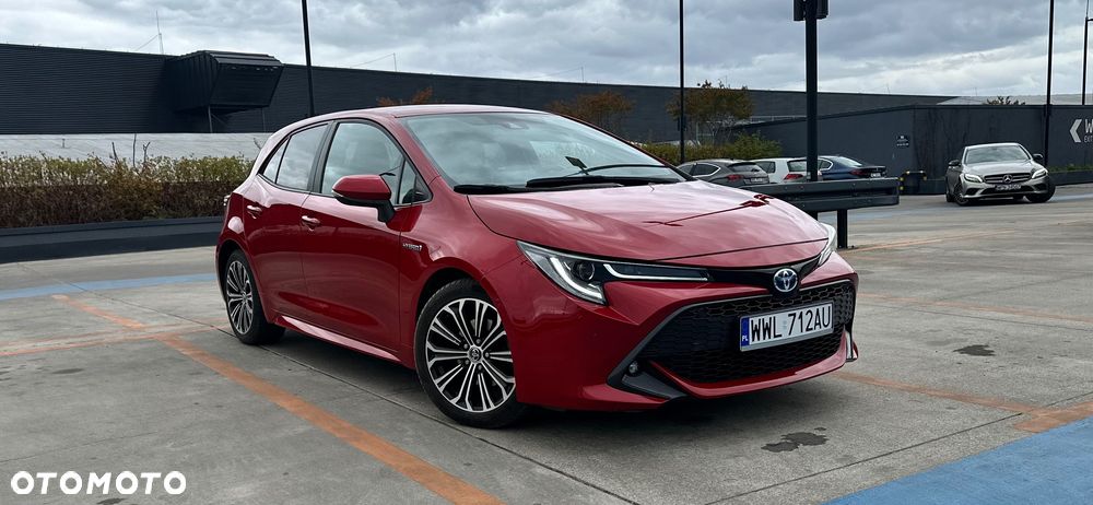 Toyota Corolla 2.0 Hybrid Executive - 12
