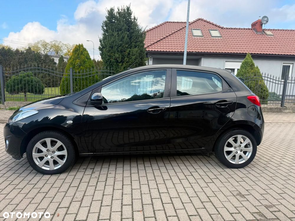 Mazda 2 - 6